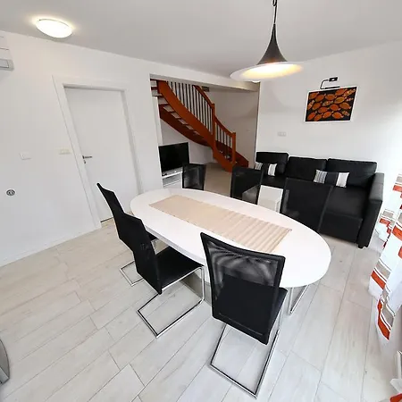 Matkovic Apartment